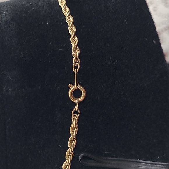 Elegant Gold Plated Rope Chain Necklace - Picture 3 of 4